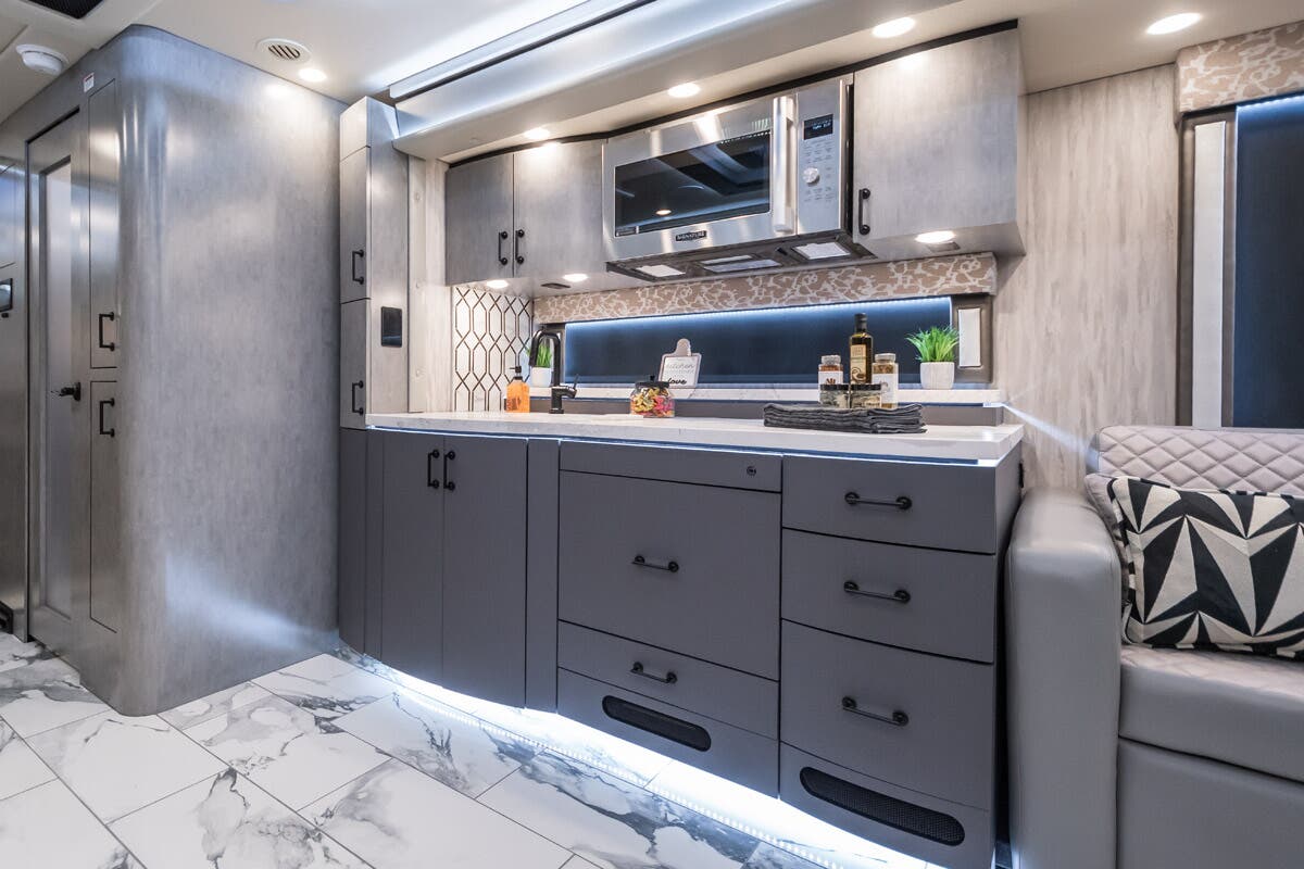 Bus-Stuff.com Class A Rv For Sale