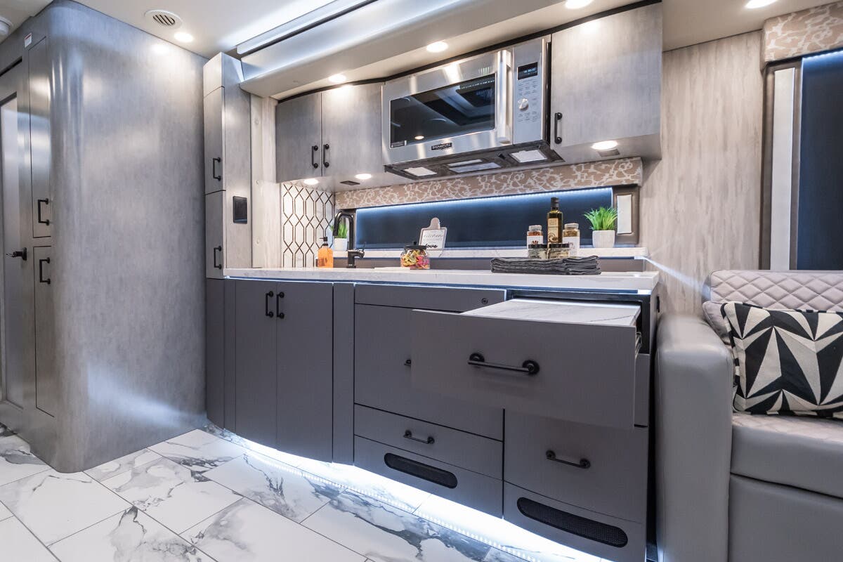 Bus-Stuff.com Class A Rv For Sale