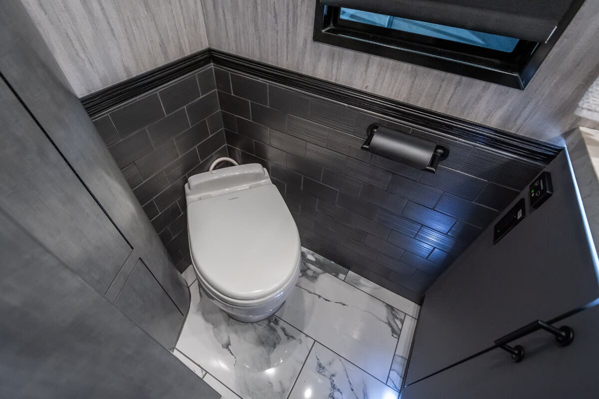 Bus-Stuff.com Class A Rv For Sale