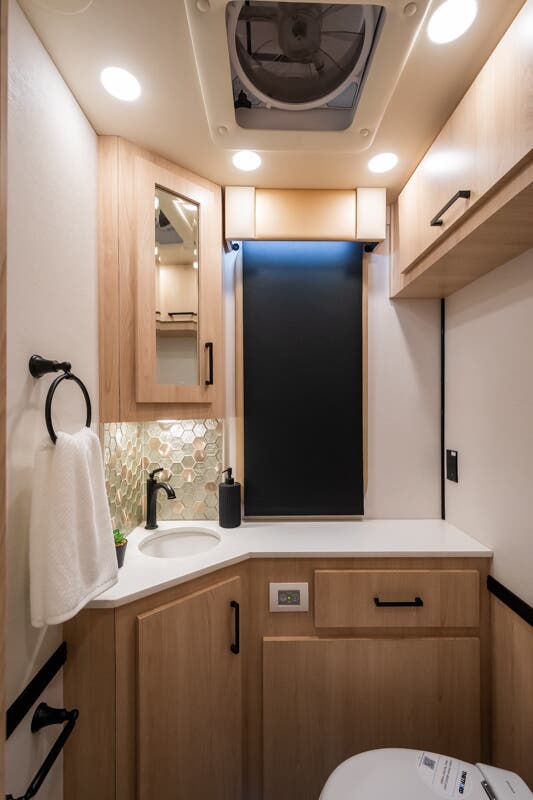 Bus-Stuff.com Class A Rv For Sale