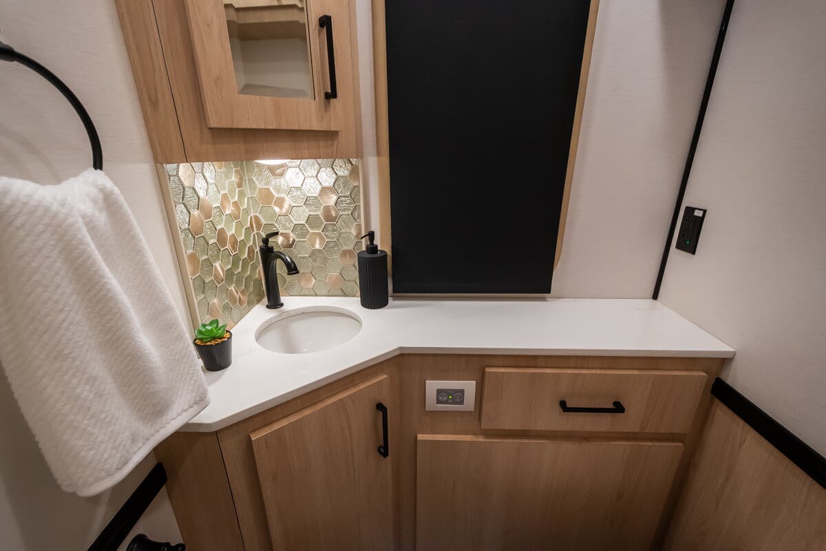 Bus-Stuff.com Class A Rv For Sale