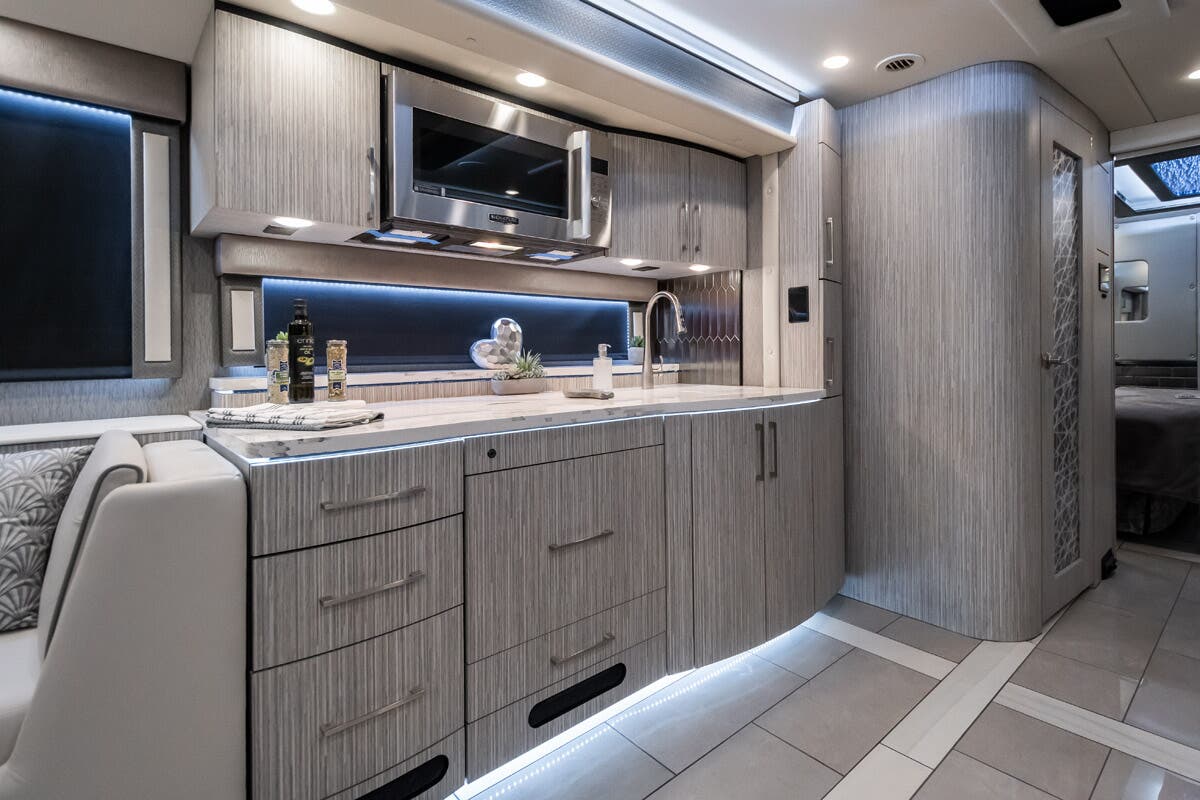 Bus-Stuff.com Class A Rv For Sale