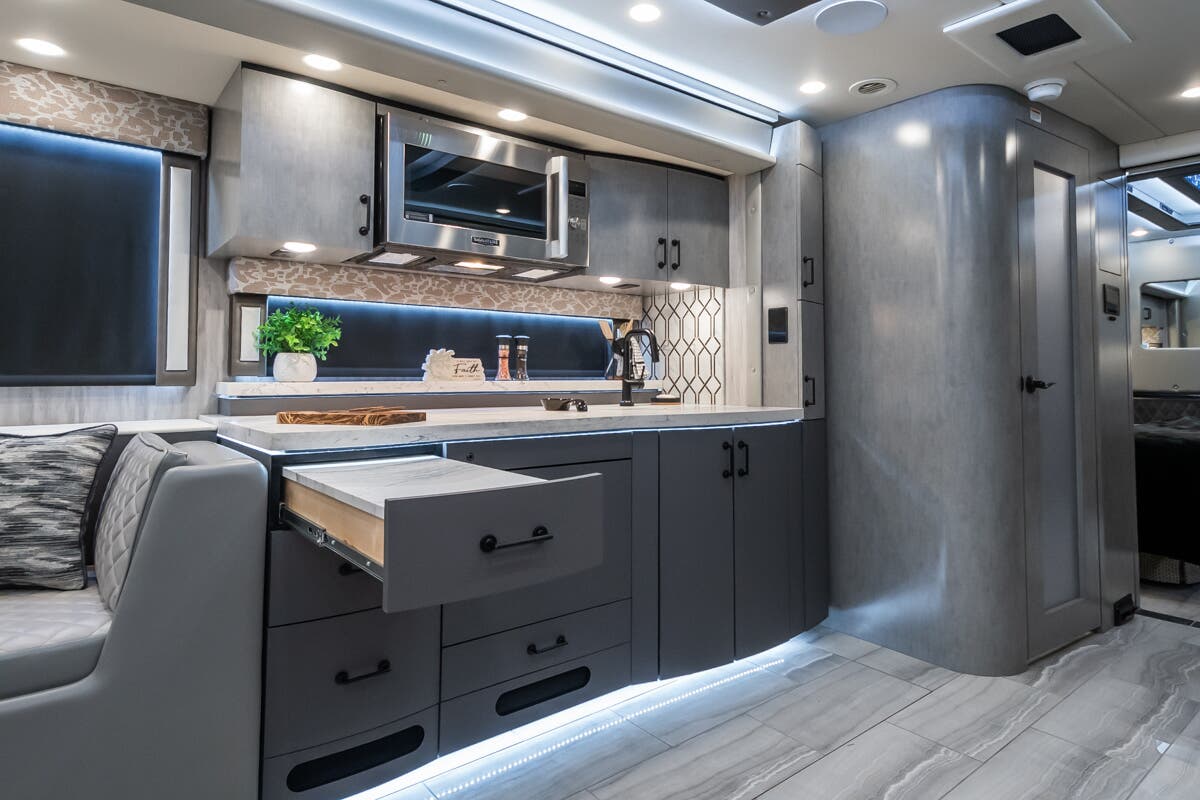 Bus-Stuff.com Class A Rv For Sale