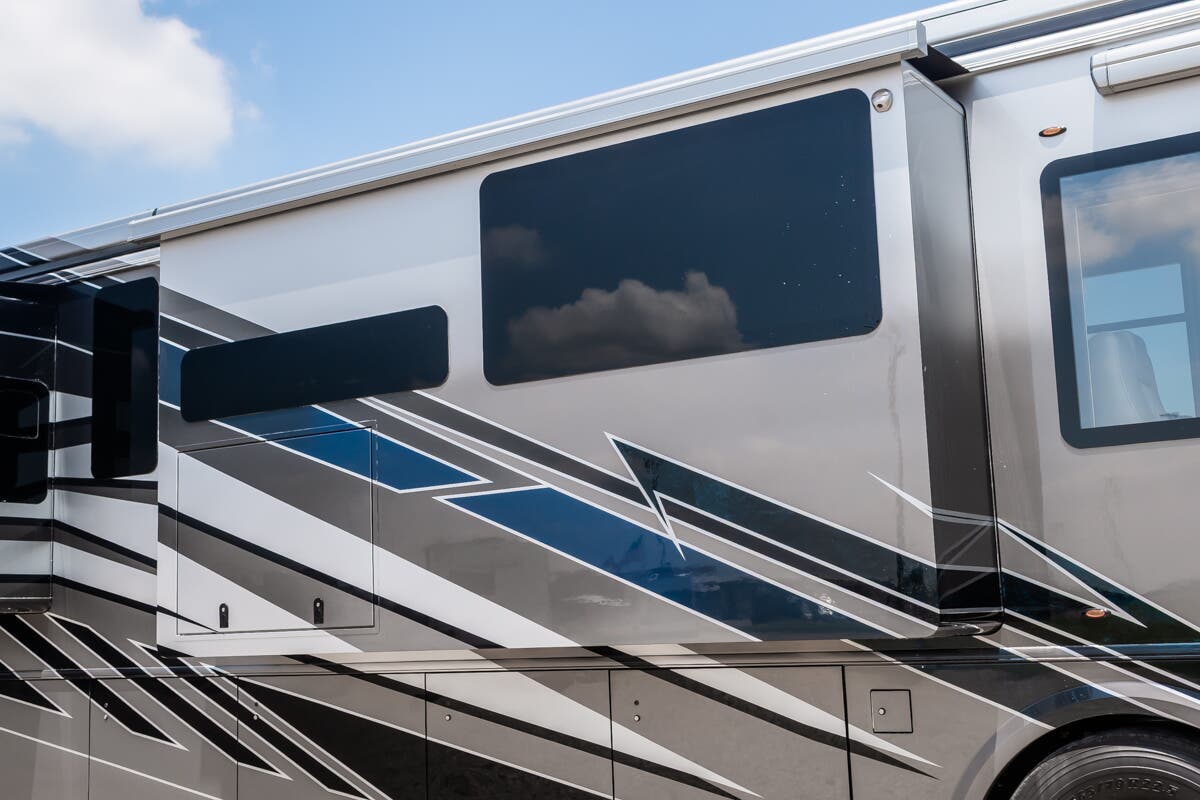 Bus-Stuff.com Class A Rv For Sale