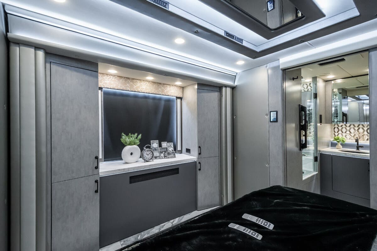 Bus-Stuff.com Class A Rv For Sale