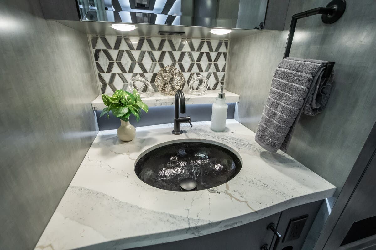 Bus-Stuff.com Class A Rv For Sale