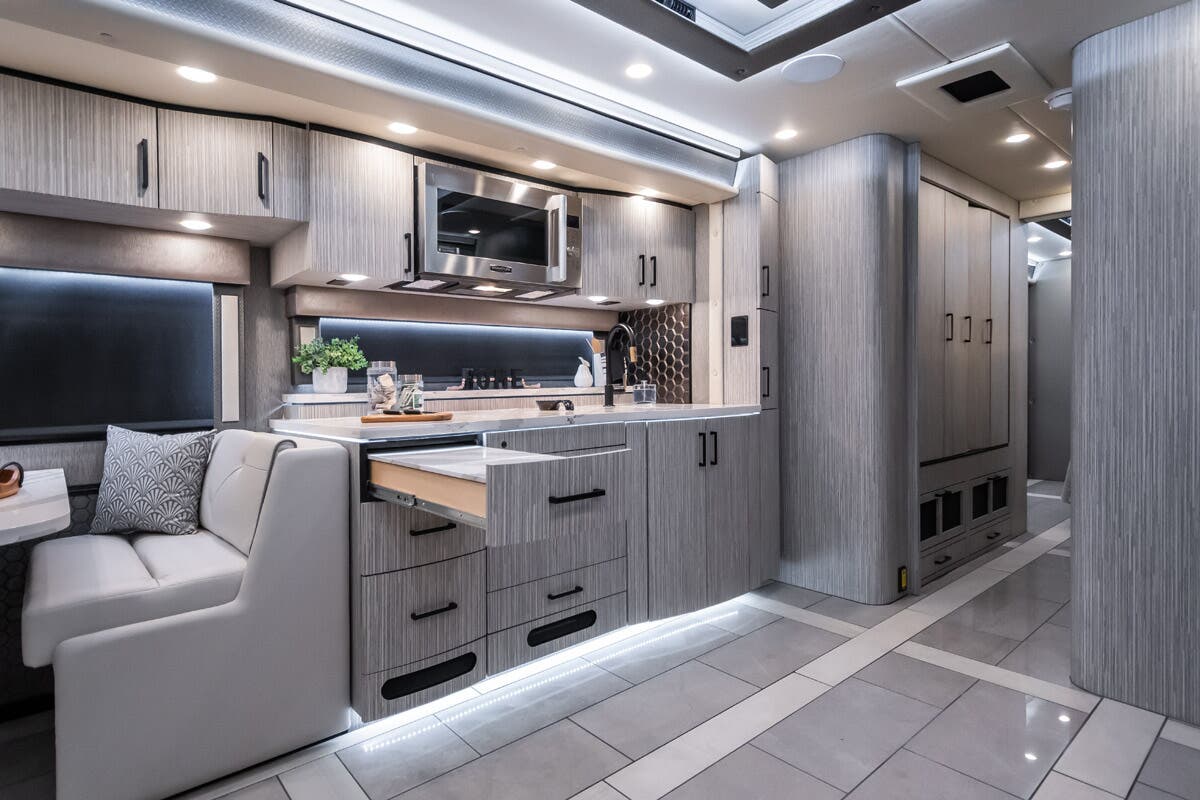 Bus-Stuff.com Class A Rv For Sale