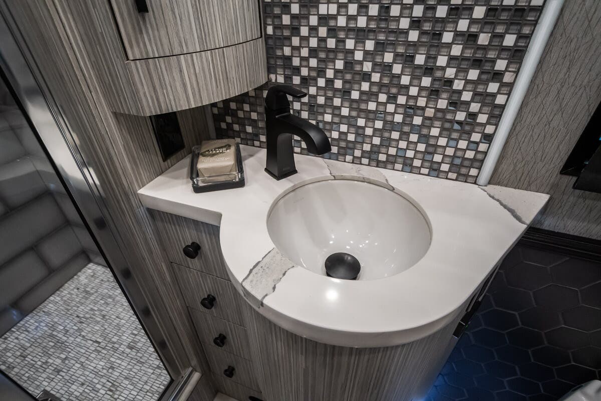 Bus-Stuff.com Class A Rv For Sale