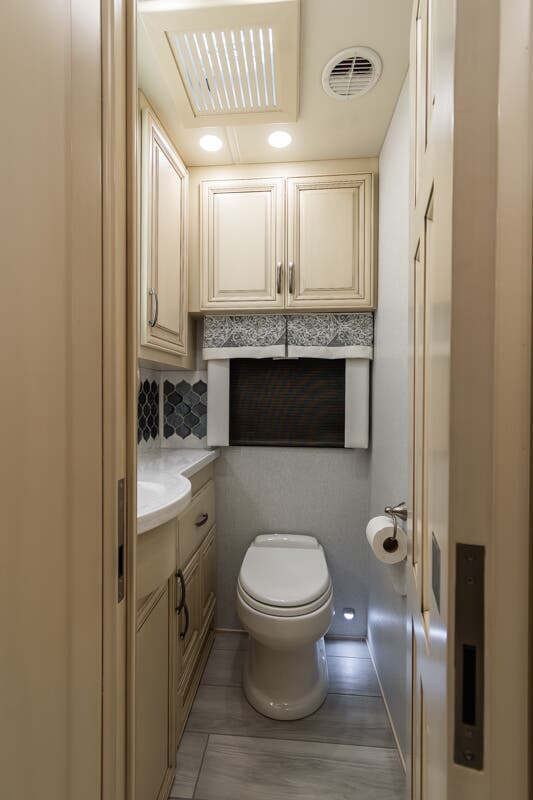 Bus-Stuff.com Class A Rv For Sale