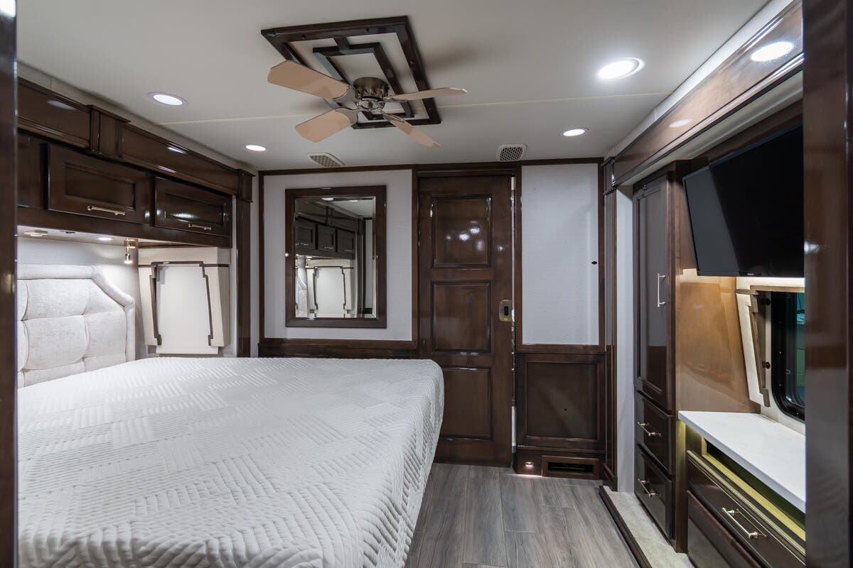 Bus-Stuff.com Class A Rv For Sale