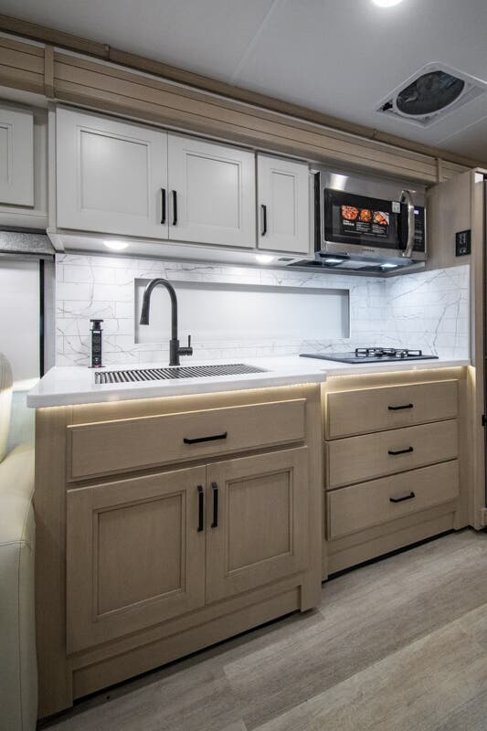 Bus-Stuff.com Class A Rv For Sale