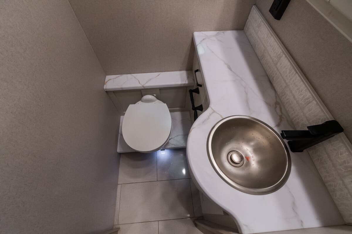 Bus-Stuff.com Class A Rv For Sale