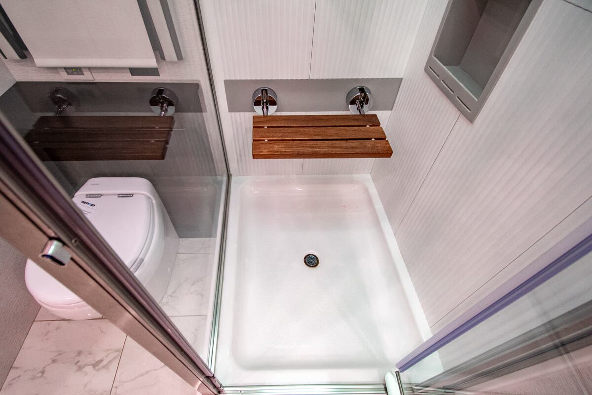 Bus-Stuff.com Class A Rv For Sale