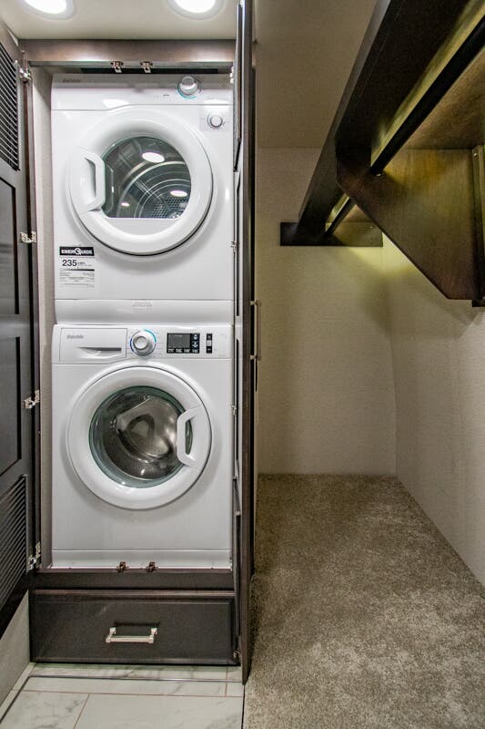 Bus-Stuff.com Class A Rv For Sale