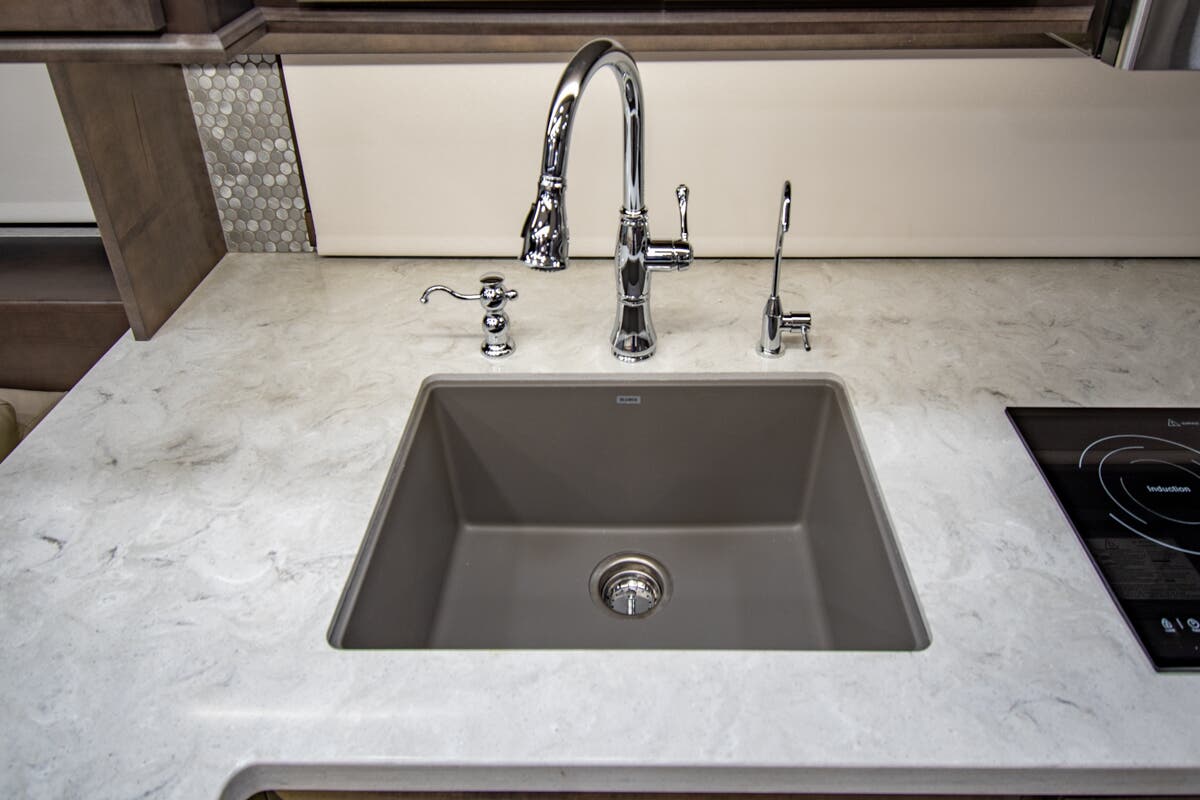 Bus-Stuff.com Class A Rv For Sale