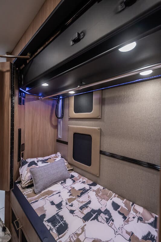 Bus-Stuff.com Class A Rv For Sale