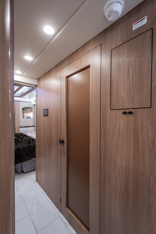 Bus-Stuff.com Class A Rv For Sale