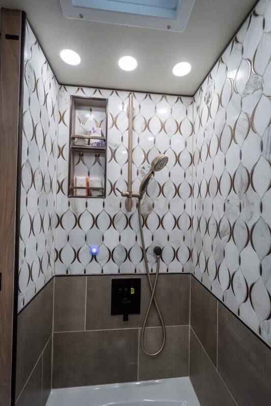 Bus-Stuff.com Class A Rv For Sale