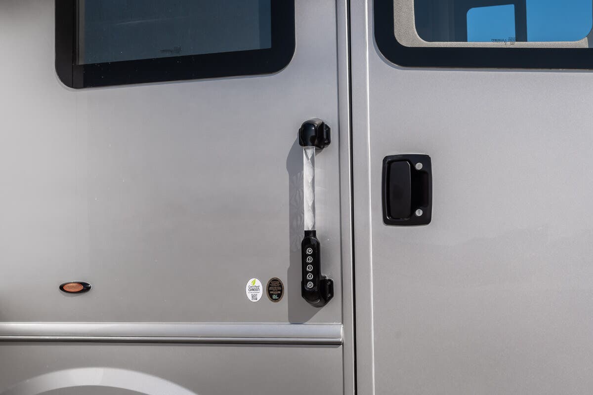 Bus-Stuff.com Class A Rv For Sale