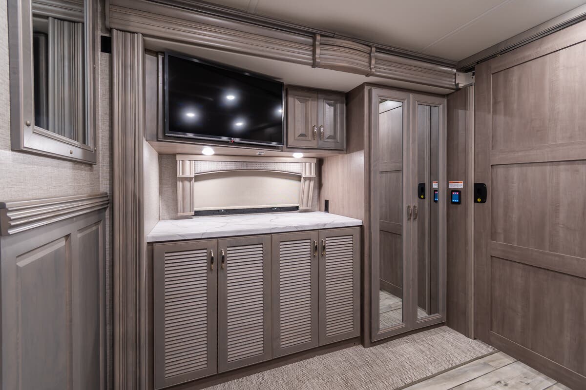 Bus-Stuff.com Class A Rv For Sale