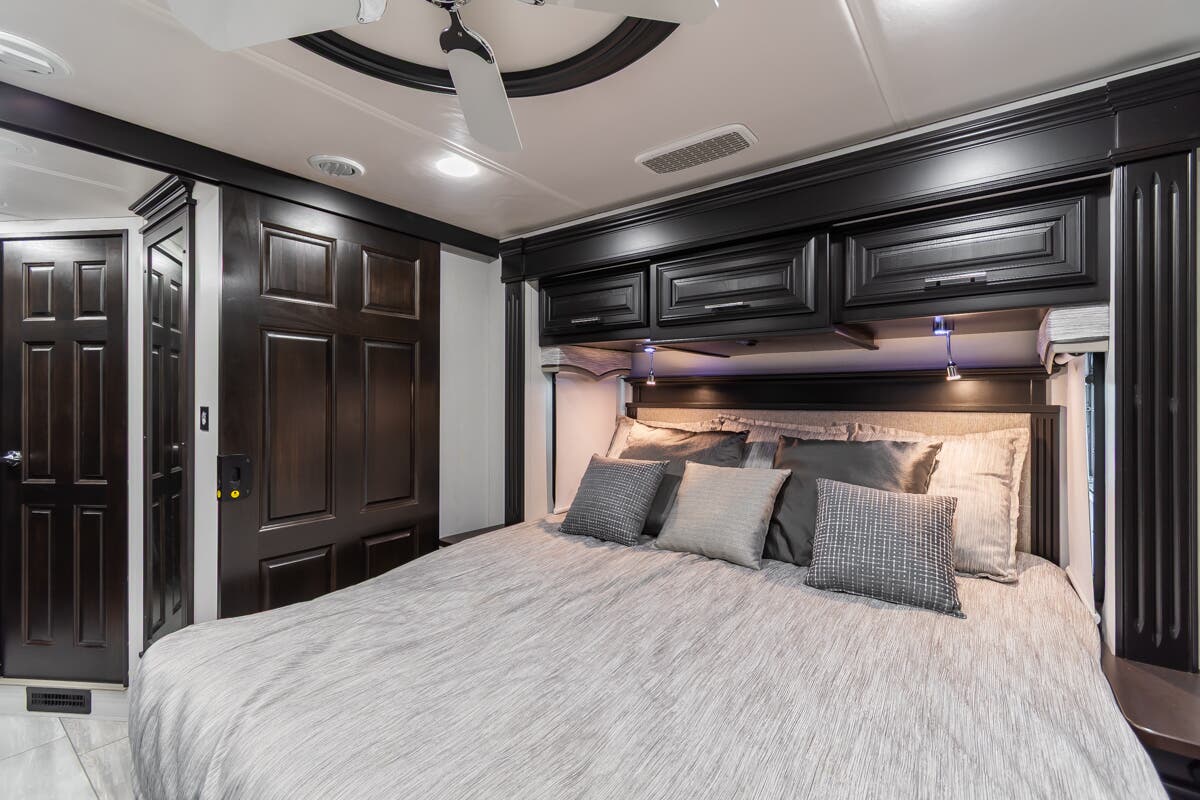 Bus-Stuff.com Class A Rv For Sale