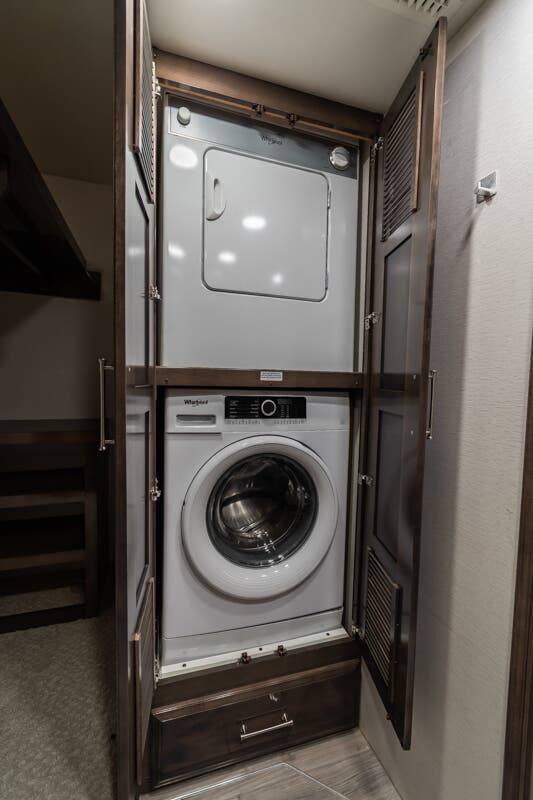 Bus-Stuff.com Class A Rv For Sale