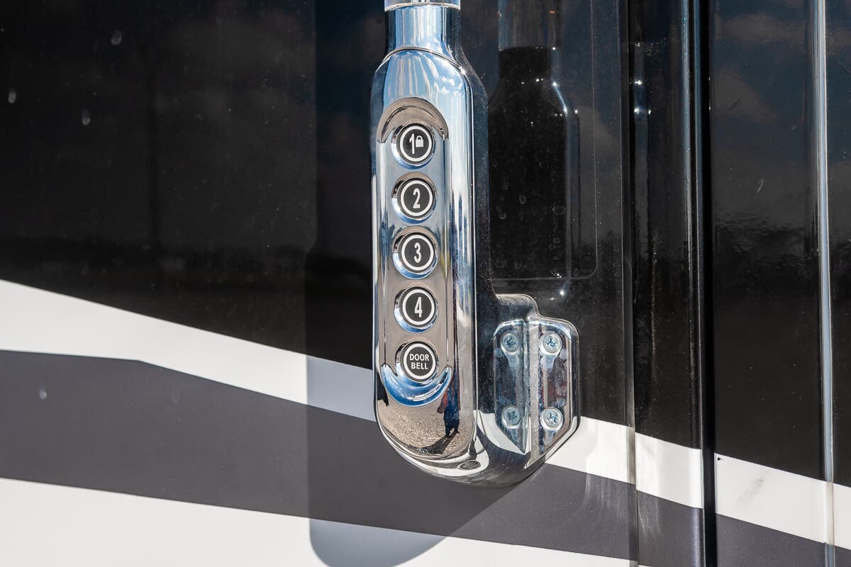 Bus-Stuff.com Class A Rv For Sale