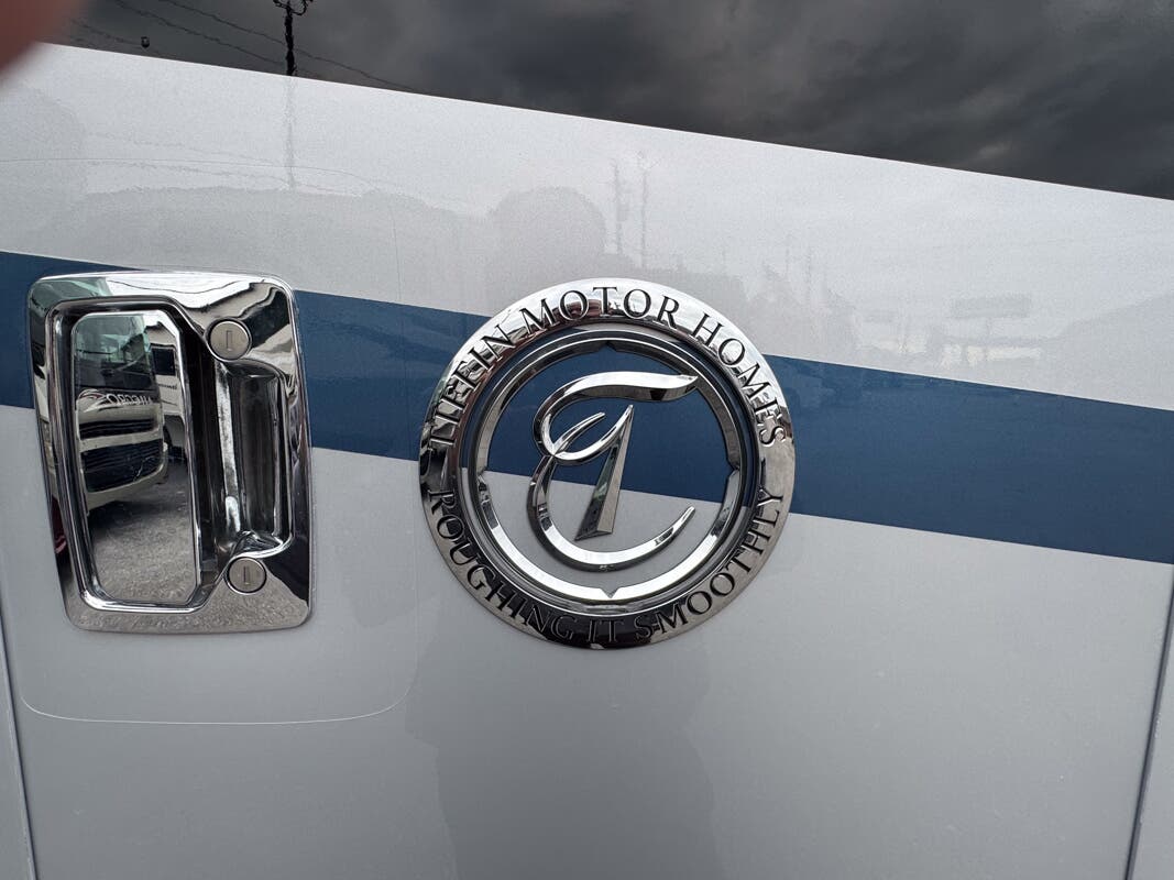 Bus-Stuff.com Class A Rv For Sale