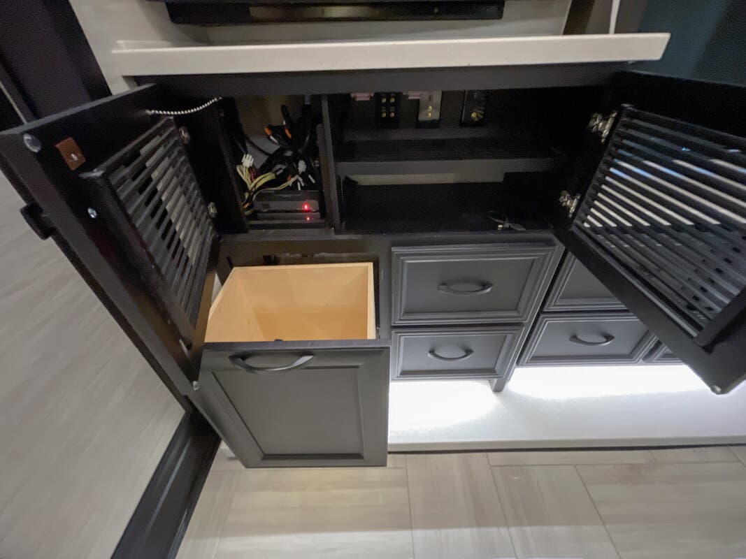 Bus-Stuff.com Class A Rv For Sale