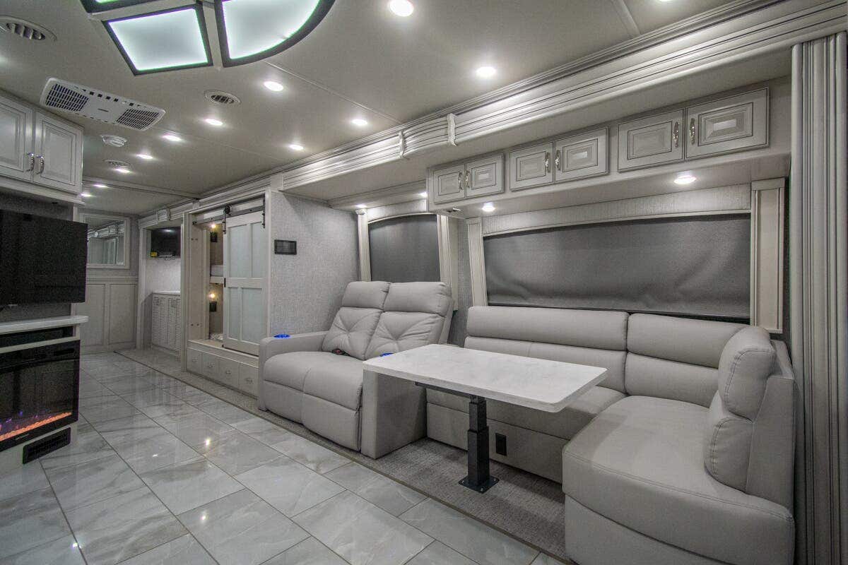 Bus-Stuff.com Class A Rv For Sale