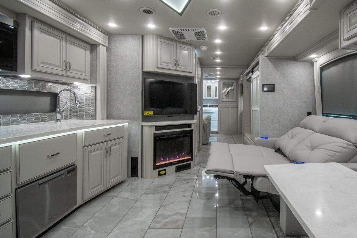 Bus-Stuff.com Class A Rv For Sale